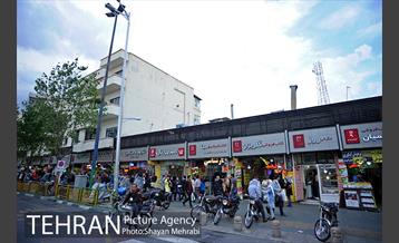 کتاب فروشی های میدان انقلاب 25