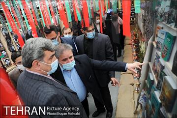 بازدید شهردار تهران از نمایشگاه دفاع مقدس 22