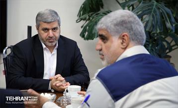 بازدید مدیرکل سرمایه انسانی از شرکت واحد اتوبوسرانی 42