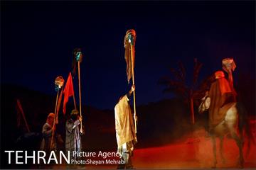 نمایش بزرگ «تنهاتر از مسیح» 30
