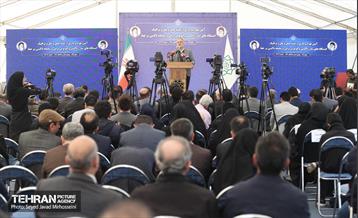 افتتاح ۳ ایستگاه شارژبرقی و رونمایی از تاکسی برخط 24