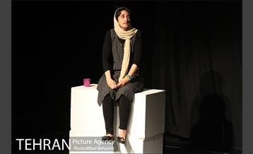 نمایش من من نیست، دشمن است و دشمن لجن است‎ 6