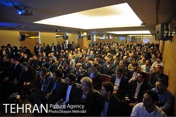 پنل اینترنت اشیا با حضور مهندس فرجود در هفتمین همایش سالانه بانکداری الکترونیک و نظام های پرداخت 12