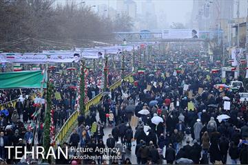 راهپیمایی یوم الله 22 بهمن 9