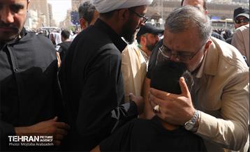 حضور شهردار تهران در کربلای معلی در روز عرفه