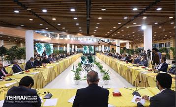 دیدار شهردار تهران با فعالان تولید دانش بنیان 17