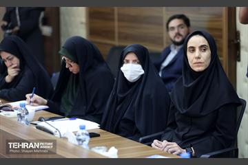 دیدار معاون امور فرهنگی و اجتماعی با کارکنان حوزه اجتماعی و فرهنگی شهرداری منطقه 4 24