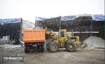 عملیات برف‌روبی در پایتخت 24