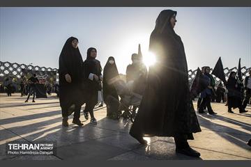 نجات اهل عالم با حسین است  9