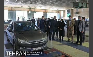 بازدید مدیرکل محیط‌زیست و‌ توسعه پایدار شهرداری تهران از مرکز معاینه فنی نیایش 14