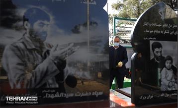 حضور مدیران شهری در حرم امام راحل(ره)، مزار شهدا و بازدید از غسالخانه بهشت زهرا(س) 3