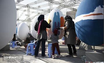جشنواره تخم‌مرغ رنگی در میدان هفت تیر 14