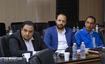 نشست مدیران ارتباطی صنایع و واحدهای تولیدی با شهردار منطقه ۲۱ 3