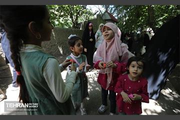 بازدید خانواده‌های آسیب دیده از جنگ رمضان از کن 10