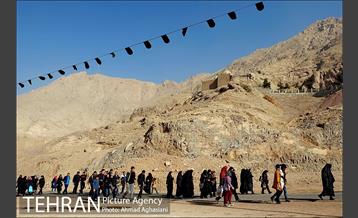 مراسم کوهپیمایی خانوادگی در کوه بی بی شهربانو 29