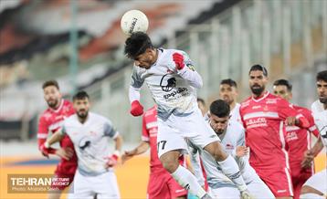دیدار تیم های فوتبال پرسپولیس تهران و تراکتور سازی تبریز 26