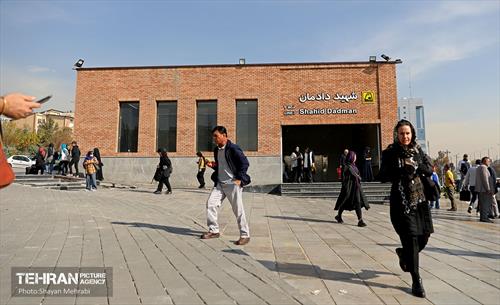 ایستگاه مترو دادمان 20