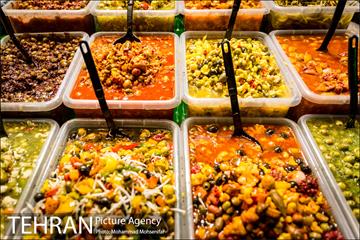 تهران یک شب مانده به یلدا 3