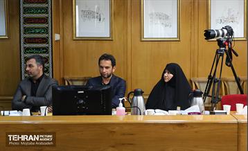 جلسه بررسی طرح بازآفرینی باغ‌راه حضرت فاطمه (س) با حضور شهردار تهران