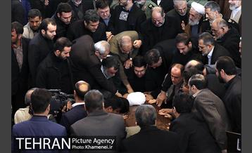 اقامه نماز بر پیکر حجت‌الاسلام والمسلمین هاشمی رفسنجانی 6