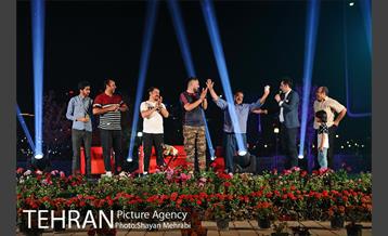 ویژه برنامه شب فیروزه ای در دریاچه شهدای خلیج فارس 14