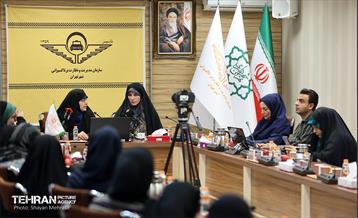 نشست هم‌اندیشی بانوان تاکسیران سرپرست خانوار 27