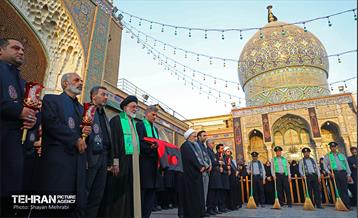 اهتزاز پرچم حرم سیدالشهدا(ع) بر فراز گنبد حرم عبدالعظیم حسنی(ع) 34