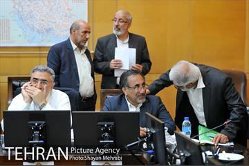 جلسه کمیسون عمران مجلس شورای اسلامی با حضور شهردار تهران 9