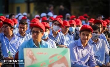 مراسم آغاز سال تحصیلی در دبیرستان ماندگار البرز