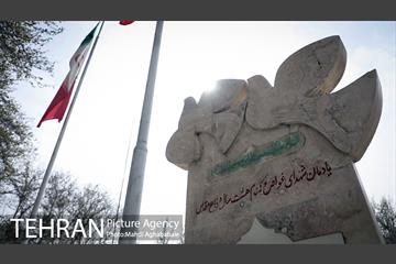 غبارروبی مزار شهدای گمنام فدک 3