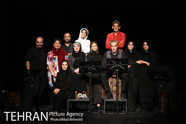 نمایشنامه خوانی لبخند باشکوه آقای گیل 3