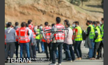 پروازدسته جمعی  پهپادها در برج میلاد تهران 2