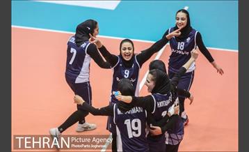 دیدار تیم های والیبال زنان پیکان و سایپا 26