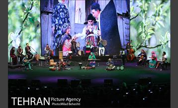 کنسرت گروه رستاک‎ 10