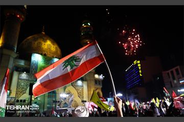 شادی مردم تهران پس از حمله موشکی ایران 13