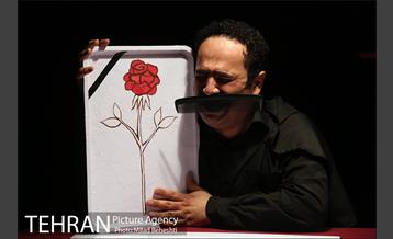 نمایش رومئو و ژولیت یا تو چرا تیبالت رو کشتی؟ 22