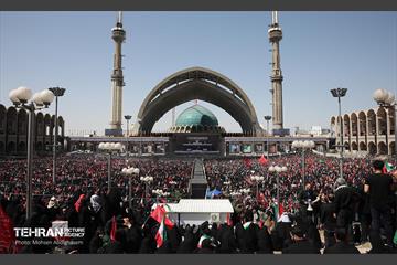 اقامه نماز بر پیکر آقای شهید ایران - 1 21