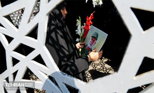 مراسم تشییع پیکر شهید سردار عباس نیلفروشان - ۱ 1