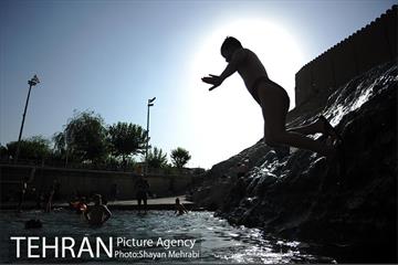 تابستان گرم  در چشمه علی 40