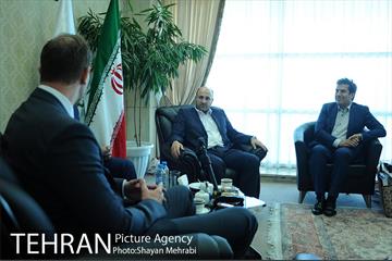 دیدار میهمانان خارجی حاضر در اجلاس جهانی شوراها و شهرداران با رییس مرکز ارتباطات و امور بین الملل شهرداری تهران 2