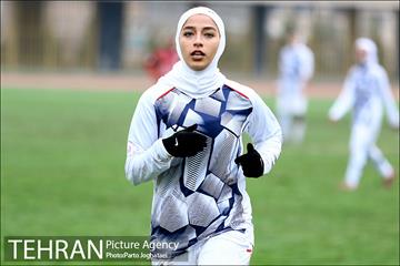 دیدار دو تیم فوتبال البرز و شهرداری بم 10