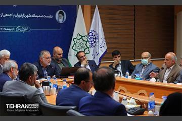 نشست صمیمانه شهردار تهران با جمعی از خیرین حوزه سلامت 10