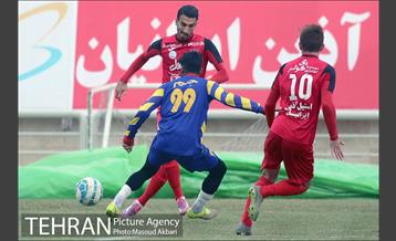 دیدار دوستانه تیم های فوتبال پرسپولیس و پارس جنوبی جم