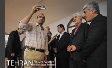 بازدید حسینی مکارم سرپرست شهرداری تهران ار نمایشگاه کتاب 13