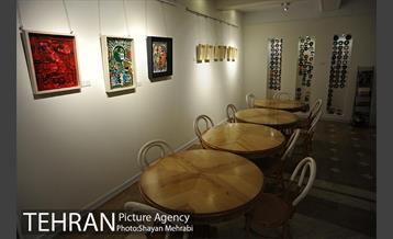 بازدید شهردار تهران از نمایشگاه نقاشی و چیدمان کافه گرافی 16