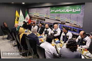 افتتاح نمایشگاه عکس رومانی در ایستگاه مترو تجریش 28