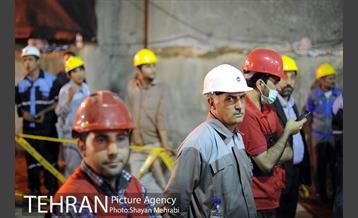 ورود دستگاه تمام مکانیزه(TBM) به ایستگاه مترو شهدا 21