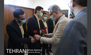 لحظه سال تحویل در بهشت زهرا(س) 13