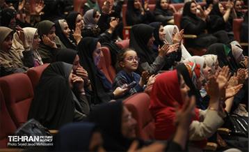 آیین گرامیداشت مقام شامخ معلم و تجلیل از معلمان نمونه منطقه ۱۷  31