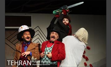 نمایش داستان یک عذرخواهی از آقای امانوئل‎ 9